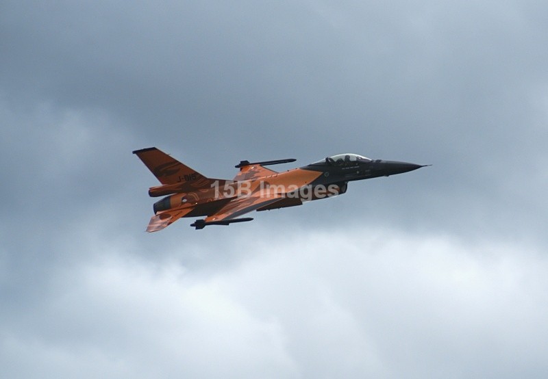 P1035 - Planes