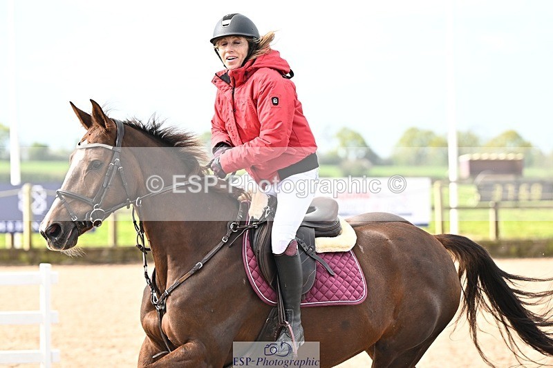 250416-100451-00205 - Cls 1 British Novice and 90cm