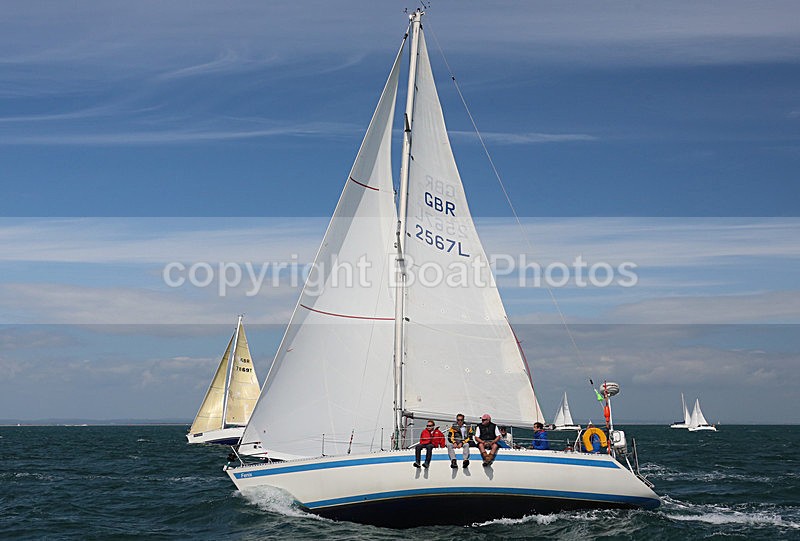 150627 FENIX GBR 2567L WT7A0188_E - ROUND THE ISLAND RACE - SATURDAY 27th JUNE 2015