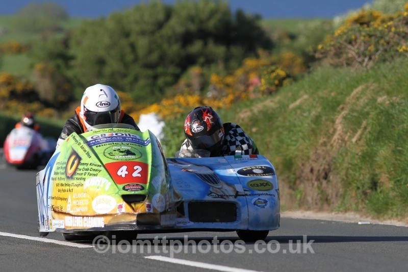 Pa Giltenane & Aidan Browne - Monday Practice - Sidecars