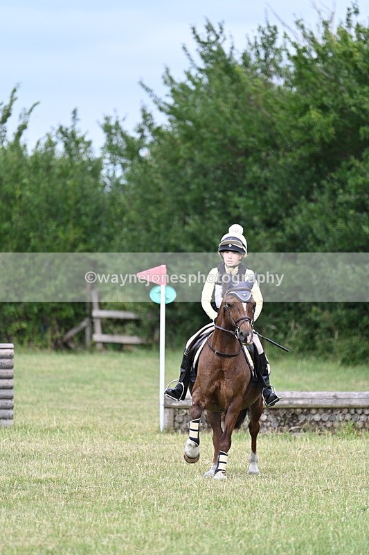 WJ7_4872 - 60cm XC Time 09:58 to 10:16