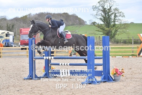 BPP_1387 - CLASS 15 SAT Senior BritiNovice/ 90cm Open