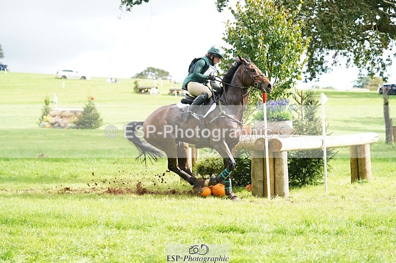 231020-121608-08917 - 062-CLASS.ROMANCE-Eleanor.Hope-XC