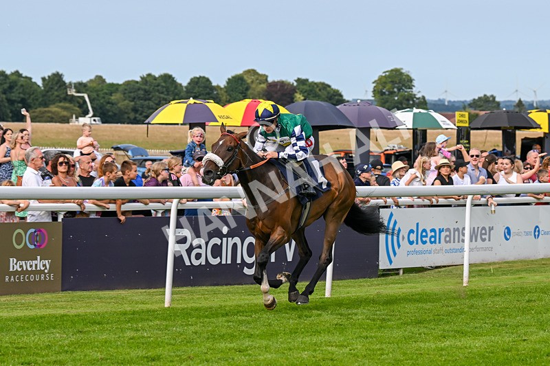 300724-Race 6-Bell Shot-0429 - Race 6