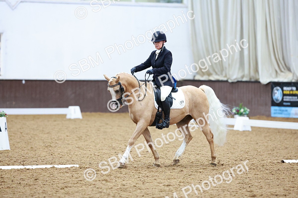 SBM_004293 - Class 12 - E2 Championship - 14.50-15.53