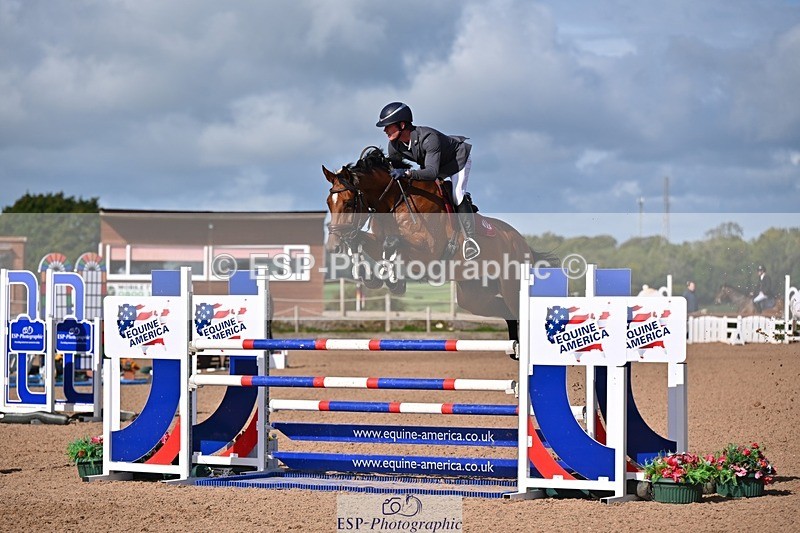 250912-104418-03967 - Cls 15 Snr Foxhunter