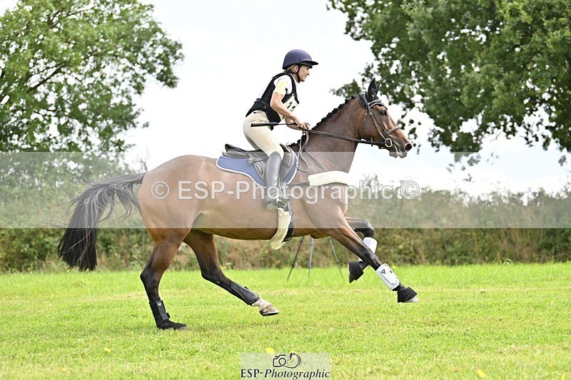 240831A-130228-02469 - 123-Fiona.Jones-ABBY.VD.BERGHOEVE.Z