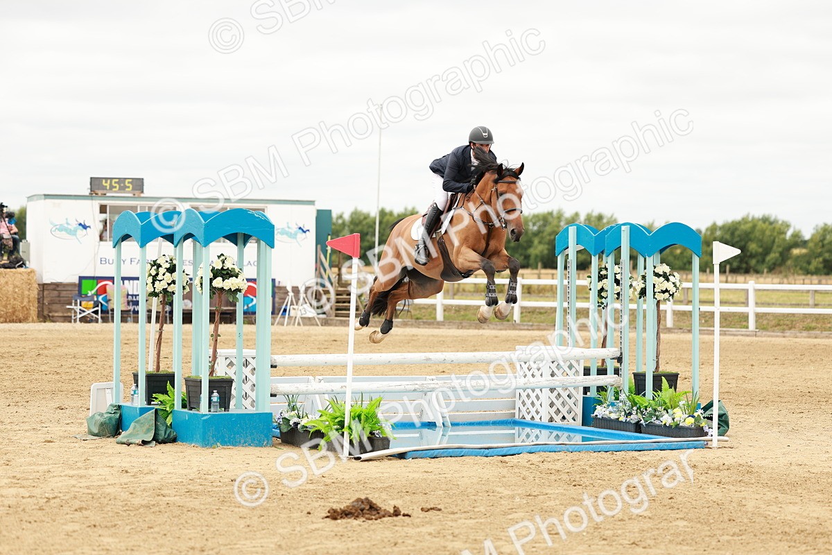 SBM_017666 - Class 21 - Senior Newcomers Championship 2d Rd