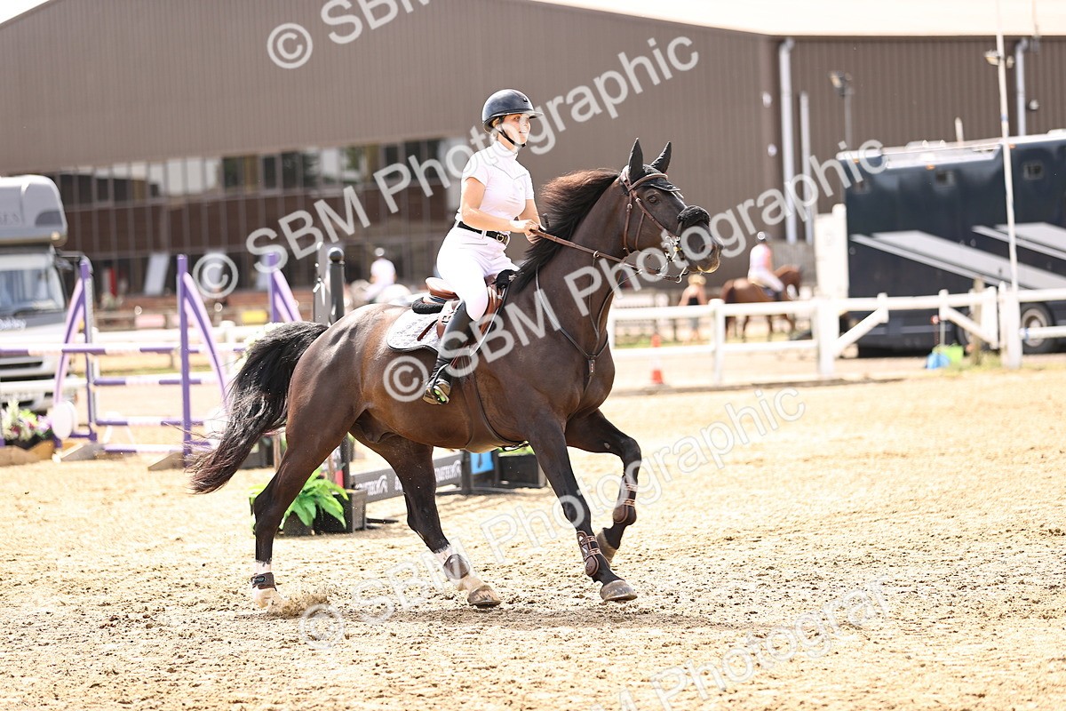SBM_000482 - Class 15 - Redpost Equestian Senior Foxhunter - 1.20m