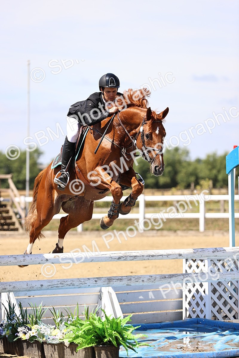 SBM_009971 - Class 9 - Senior Foxhunter - 1.20m Open