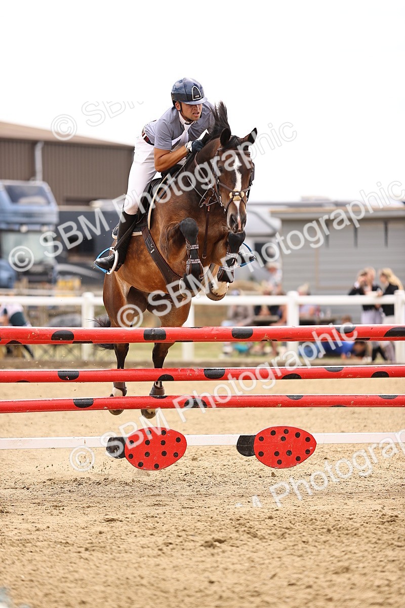 SBM_010678 - Class 9 - Senior Foxhunter - 1.20m Open