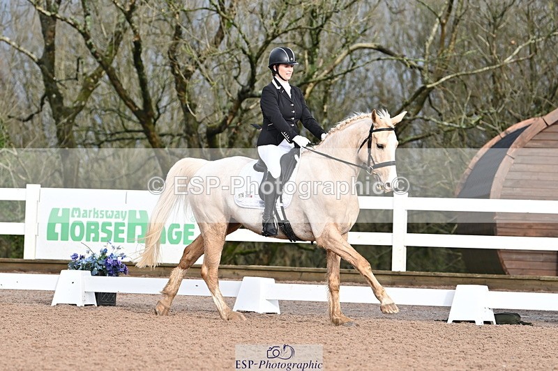 240218A-094610-04842 - 176-Kim.Walker-Dom.Perignon