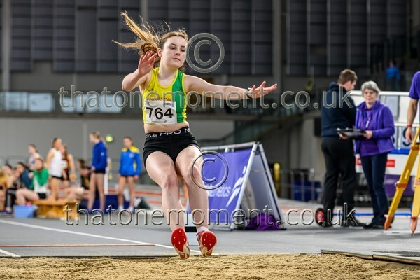 SeniorInd25-916579 - Field Female