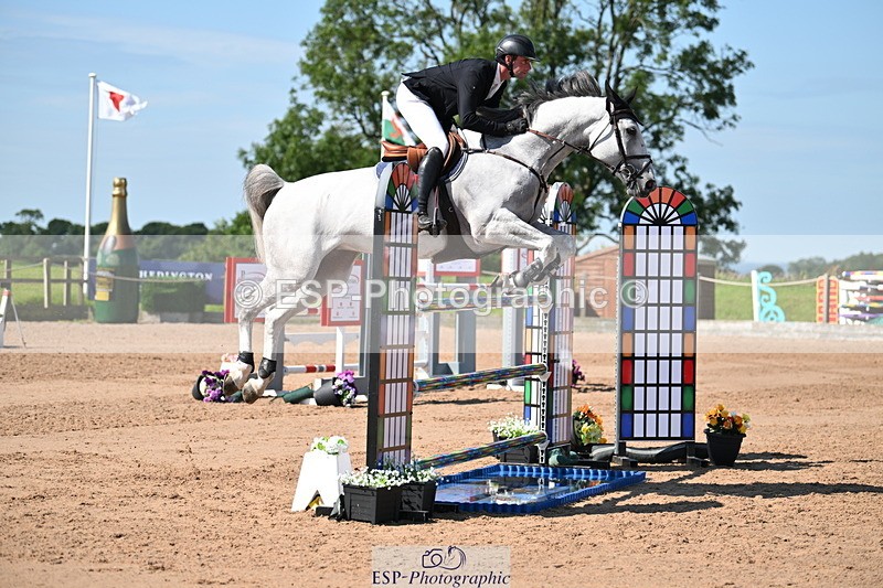 240718A-101831-04457 - Cls 1, 3 Star Small Tour 1.35m