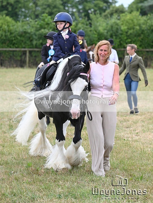WJ7_3846 - Nancy & Churchill's first Show 22-06-25