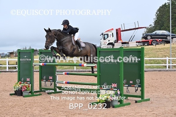 BPP_0232 - CLASS 25 SUN HOYS Redpost Equestrian Senior Foxhunter Second Round