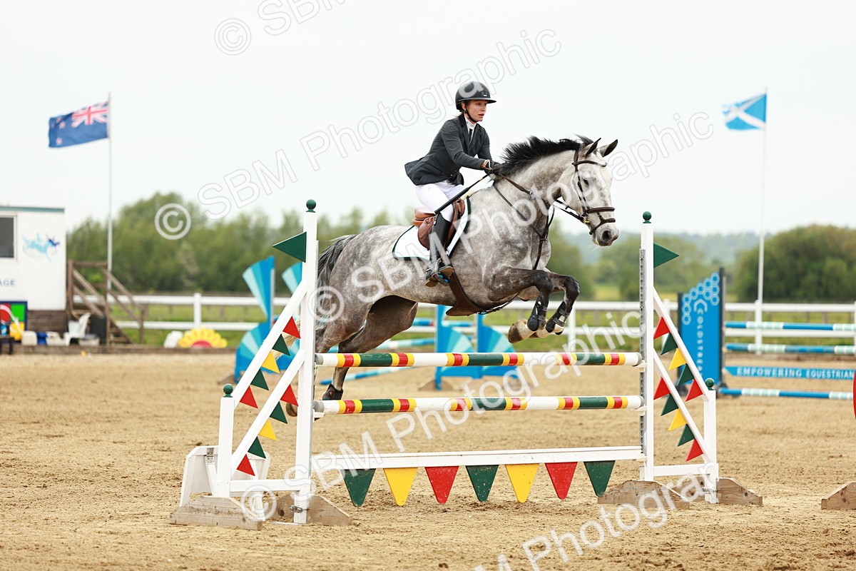 0B8A3946 - Class 4 - Senior Newcomers - 1.10m