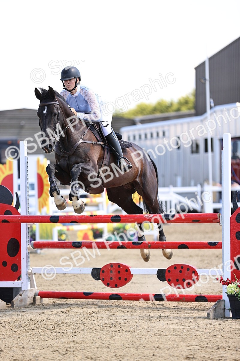 SBM_014946 - Class 15 - Senior Newcomers - 1.10m Open