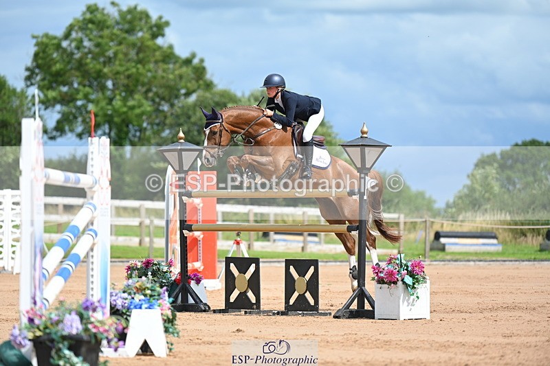 230721A-153218-07290 - Cls 10, 2 Star Big 1.45m Start to break