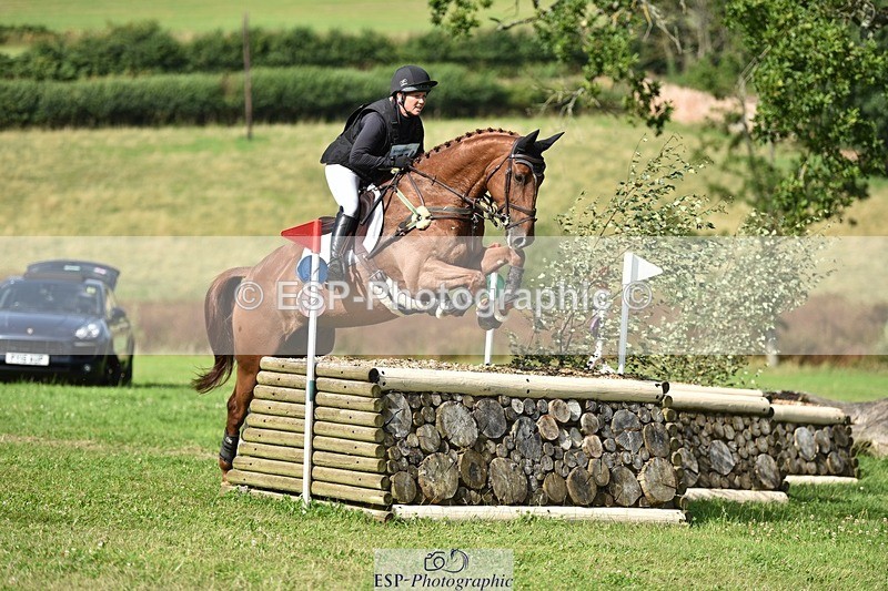 240803-162450-09267 - 273-Ali_Wilkes-FINE_DEAL