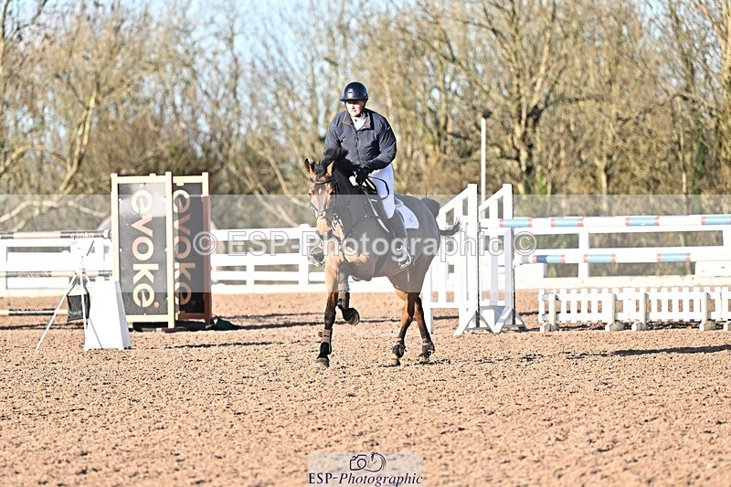 251203-140256-00775 - Cls 5 Foxhunter and 1.20m Open