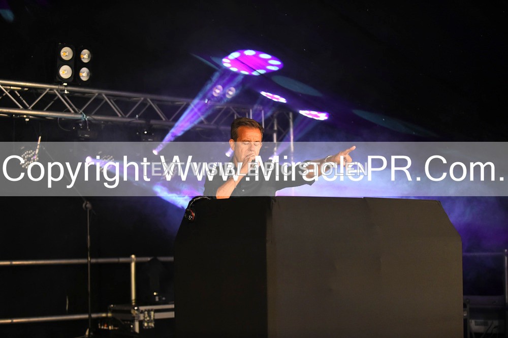 SH4_8552 - Pat Sharp.