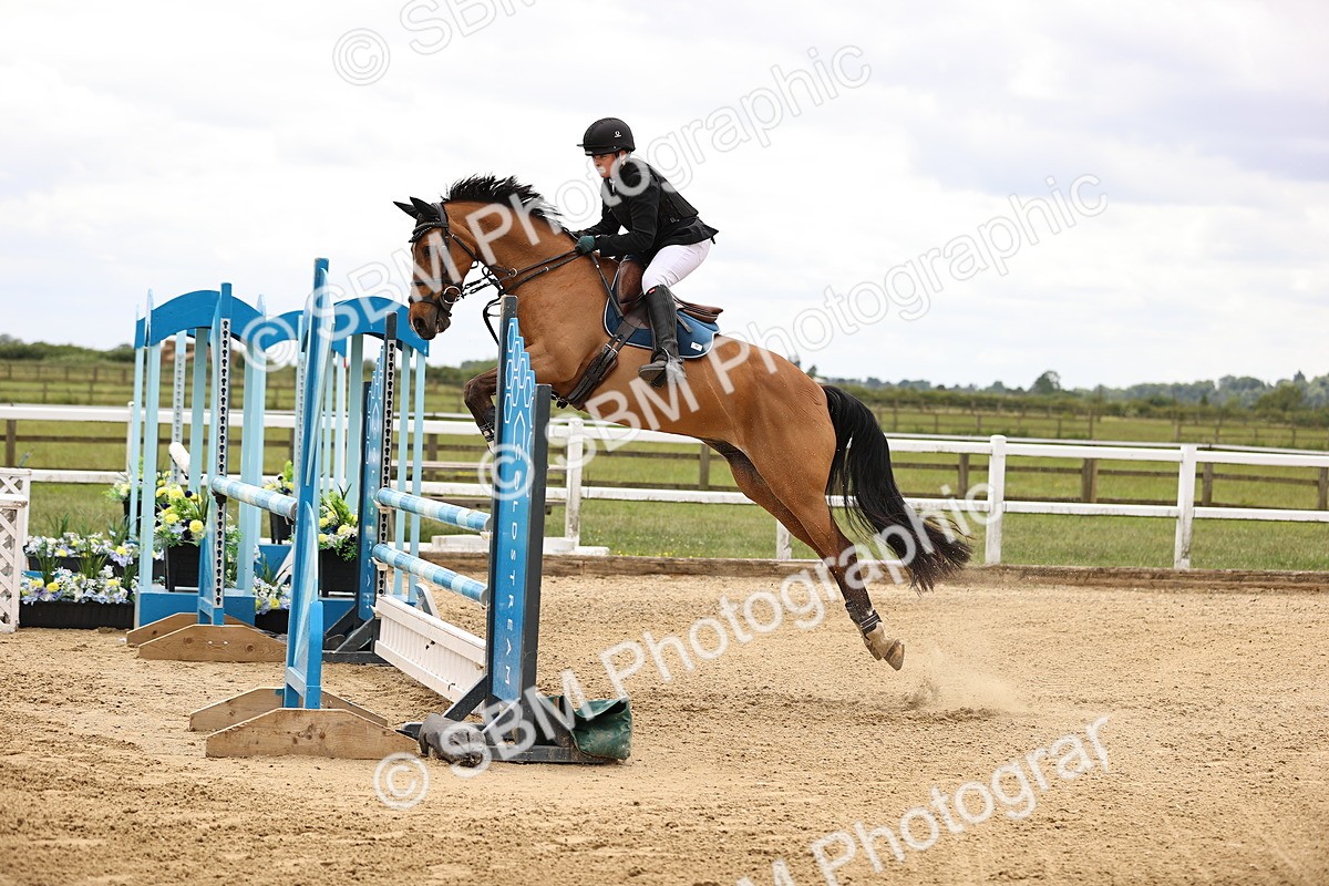 SBM_000419 - Class 4 - 1m showjumping
