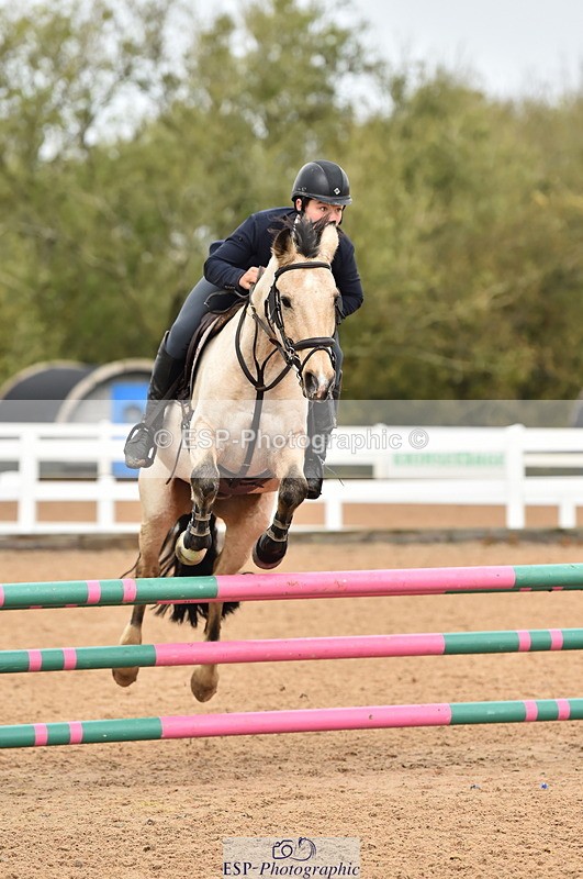 231028A-122328-01128 - Cls 3 Discovery & 90cm Open