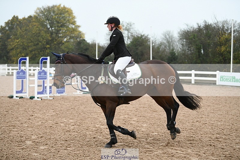 241103A-104416-07559 - SUN Cls 21 Snr Newcomers and 1.10m Open