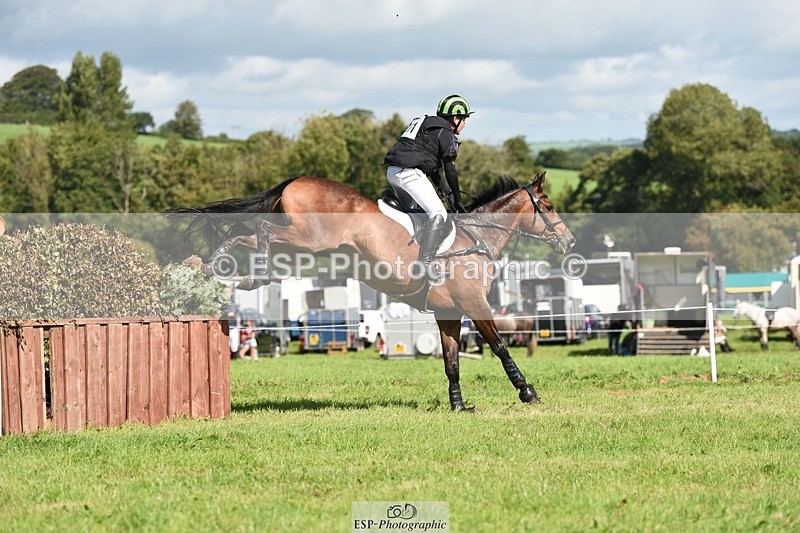 230820X-110550-1138 - BE90 XC 09.40 to Rider 151 at 11.44
