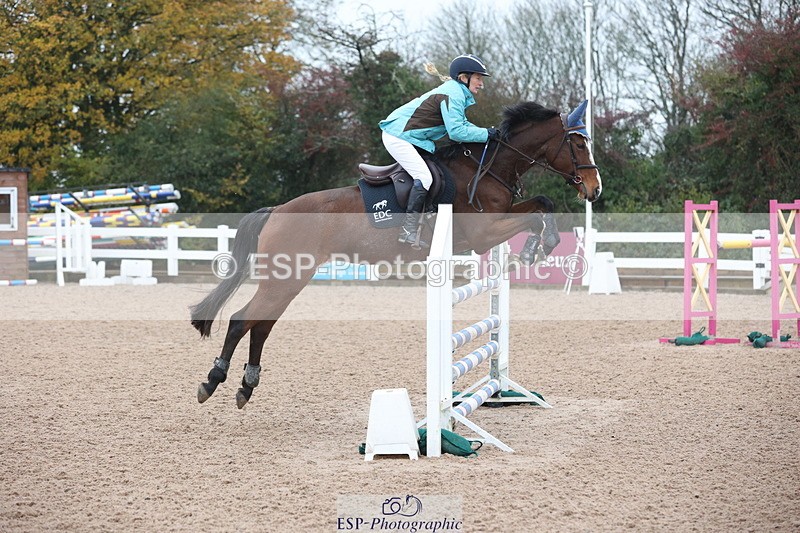 231112A-135326-04703 - Cls 20 Newcomers & 1.10m Open