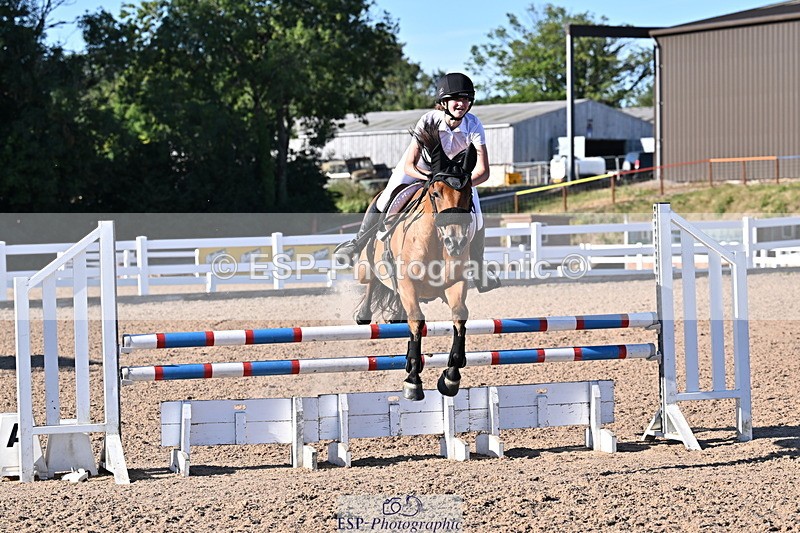 250708A-184805-00662 - 90cm Classes