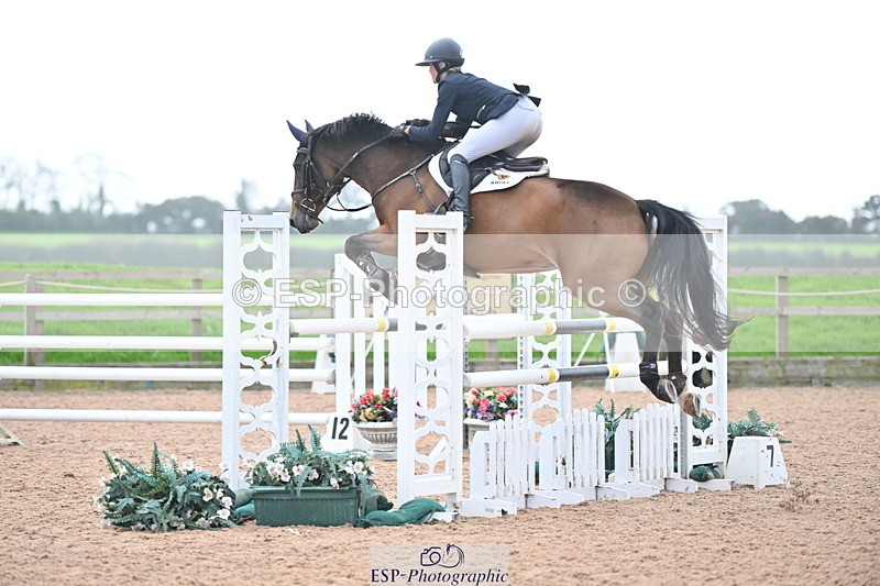 231013A-142209-02666 - Cls 9 Foxhunter & 1.20m Open
