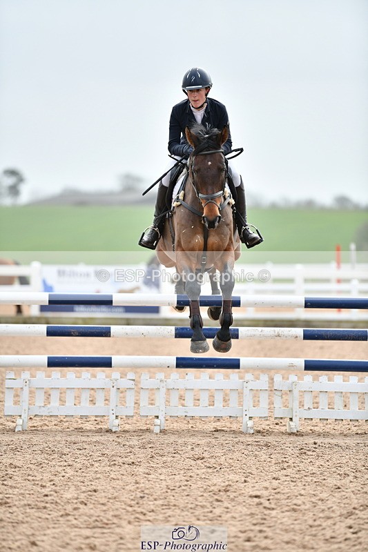 240124A-123358-00476 - Cls 3 Newcomers & 1.10m Open