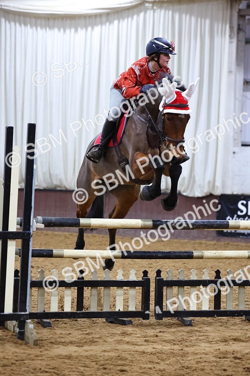 SBM_003365 - Class 8 - Christmas Jumpers 1.10m
