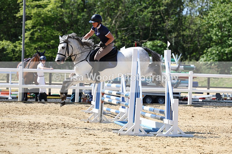 3E7A5927 - Class 4: Senior BN/90cm open