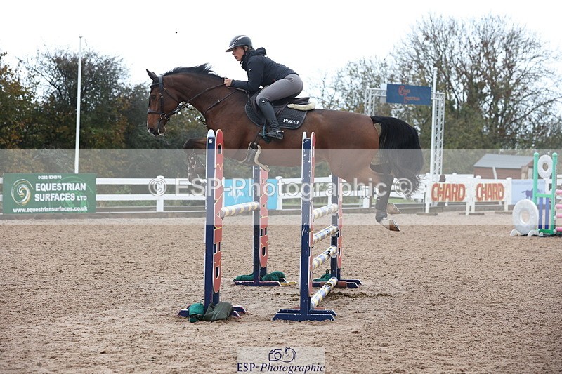 231112A-140731-04802 - Cls 20 Newcomers & 1.10m Open