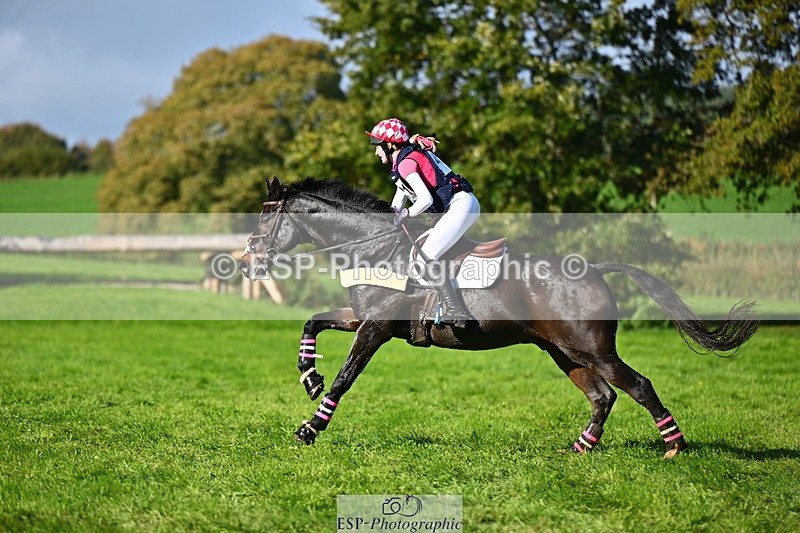 251025A-122952-19118 - F-421-Isabella.Hooton