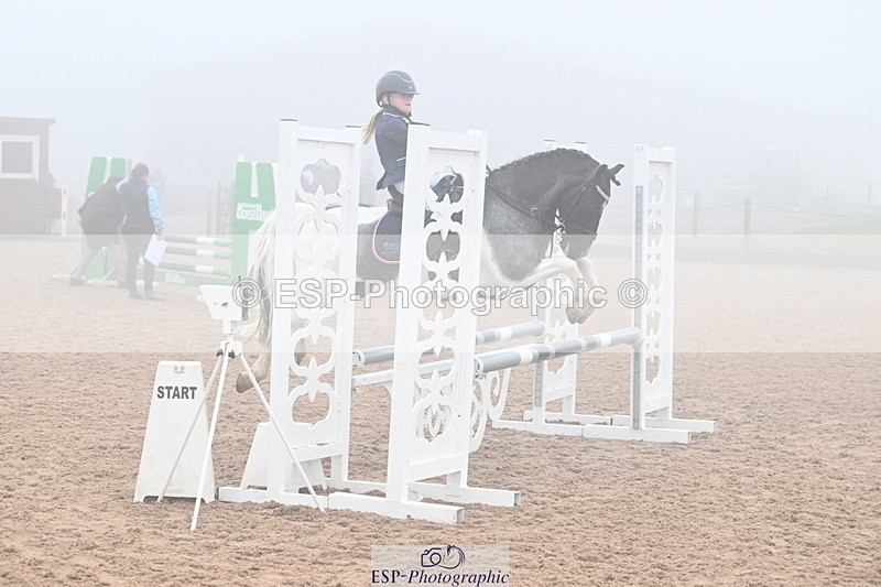 240907A-093221-00140 - Cls 1 Pony Intro 70cm