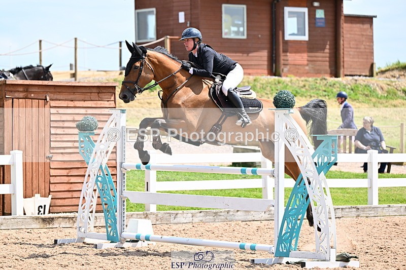 240605A-142426-00725 - Cls 4 Newcomers and 1.10m Open