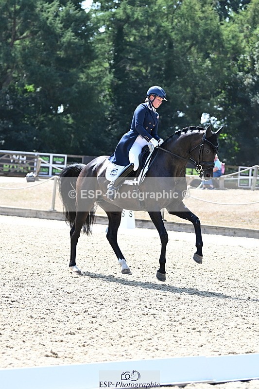 250810A-140028-07178 - 070-Abbie.NewburySeagry.Firstamour