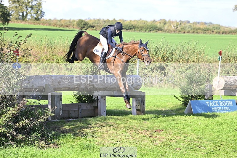 251024A-124731-11271 - B-139-Kirsty.Short