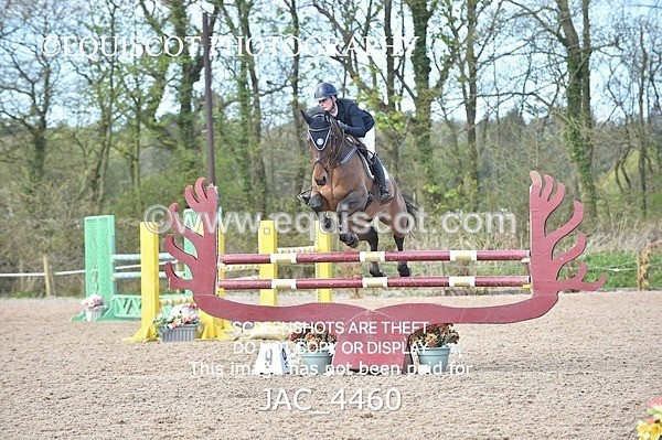 JAC_4460 - CLASS 10 SAT Senior Foxhunter/ 1.20m Open