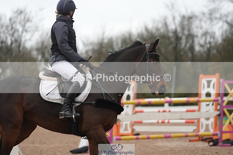 251107-130508-01064 - Cls 6 Foxhunter and 1.20m Open