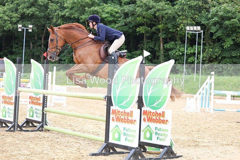 3E7A6578 - Class 9: Senior 1.15m Open