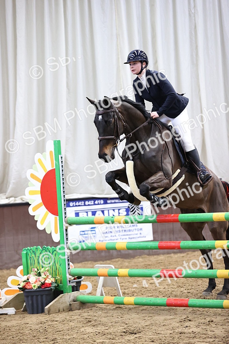 SBM_006052 - Class 16 - Senior Newcomers - 1.10m Open