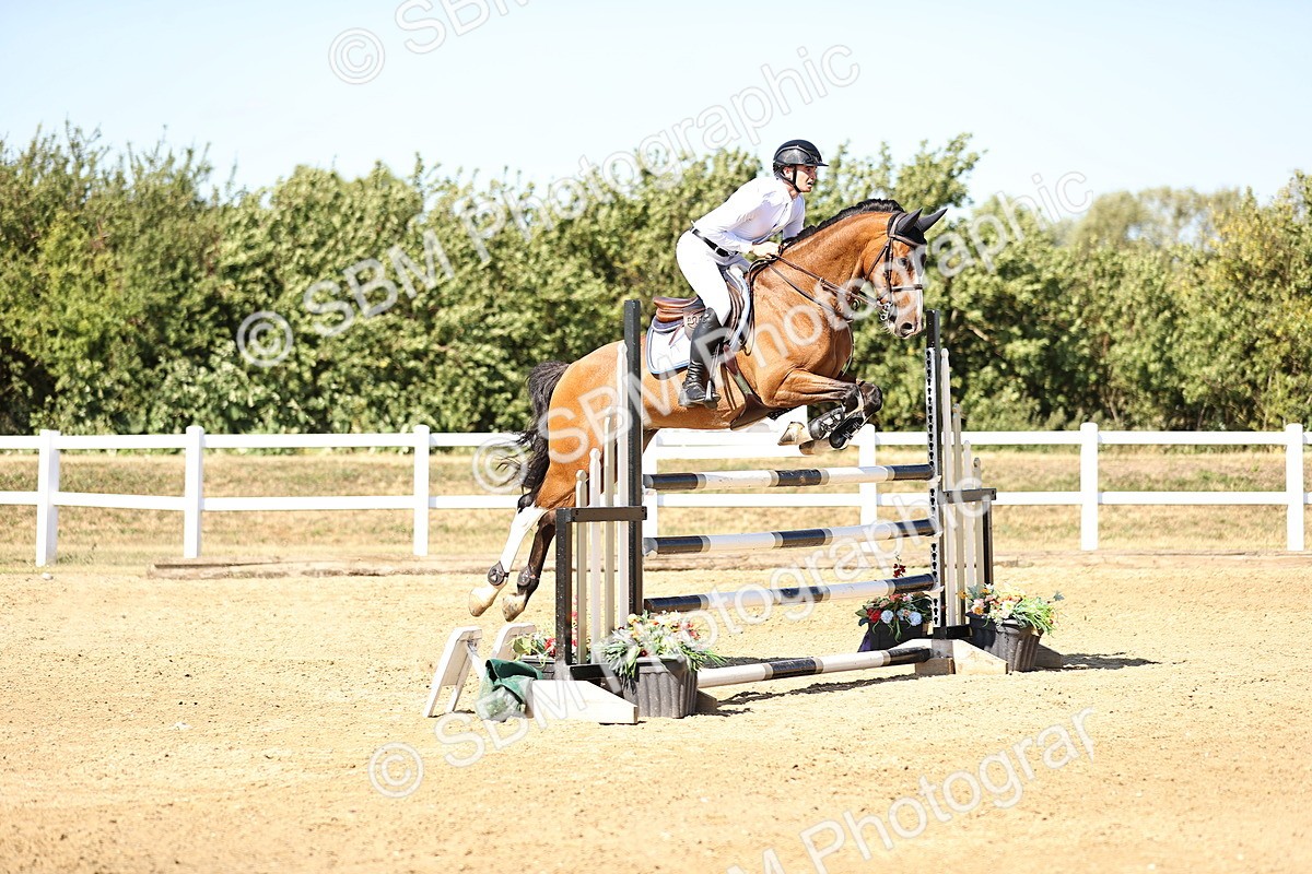 SBM_015662 - Class 16 - Senior foxhunter - 1.20m Open
