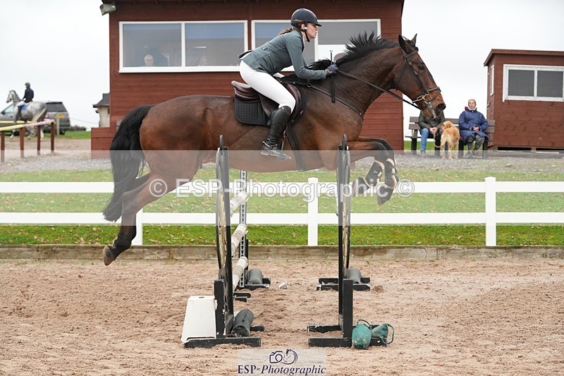 251109-112534-03551 - Cls 20 Newcomers and 1.10m Open