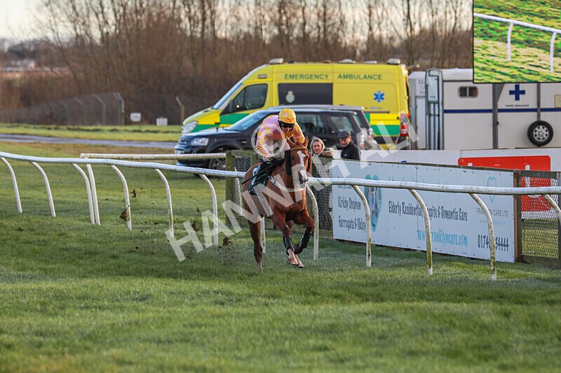 281224-Race 3-Pescatorius-1438 - Race 3