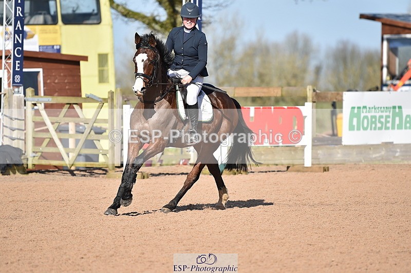 240306A-104532-00833 - Cls 1 British Novice and 90cm Open